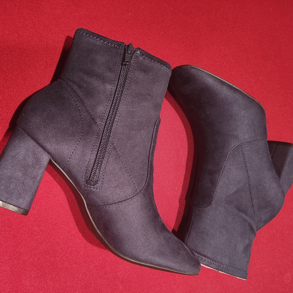 Kelly & Katie Elegant Navy Blue Ankle Booties - Picture 2 of 5